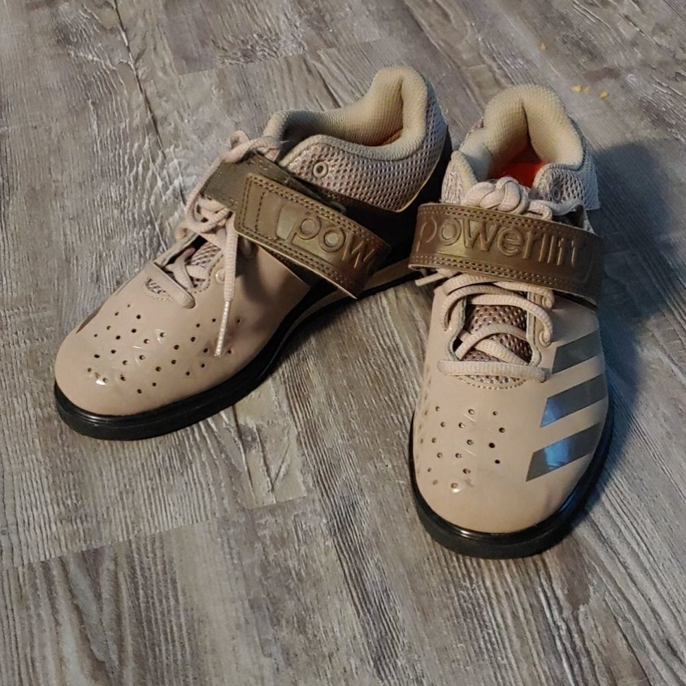 Adidas Powerlift tan brown sneakers Sz 4 NWOT